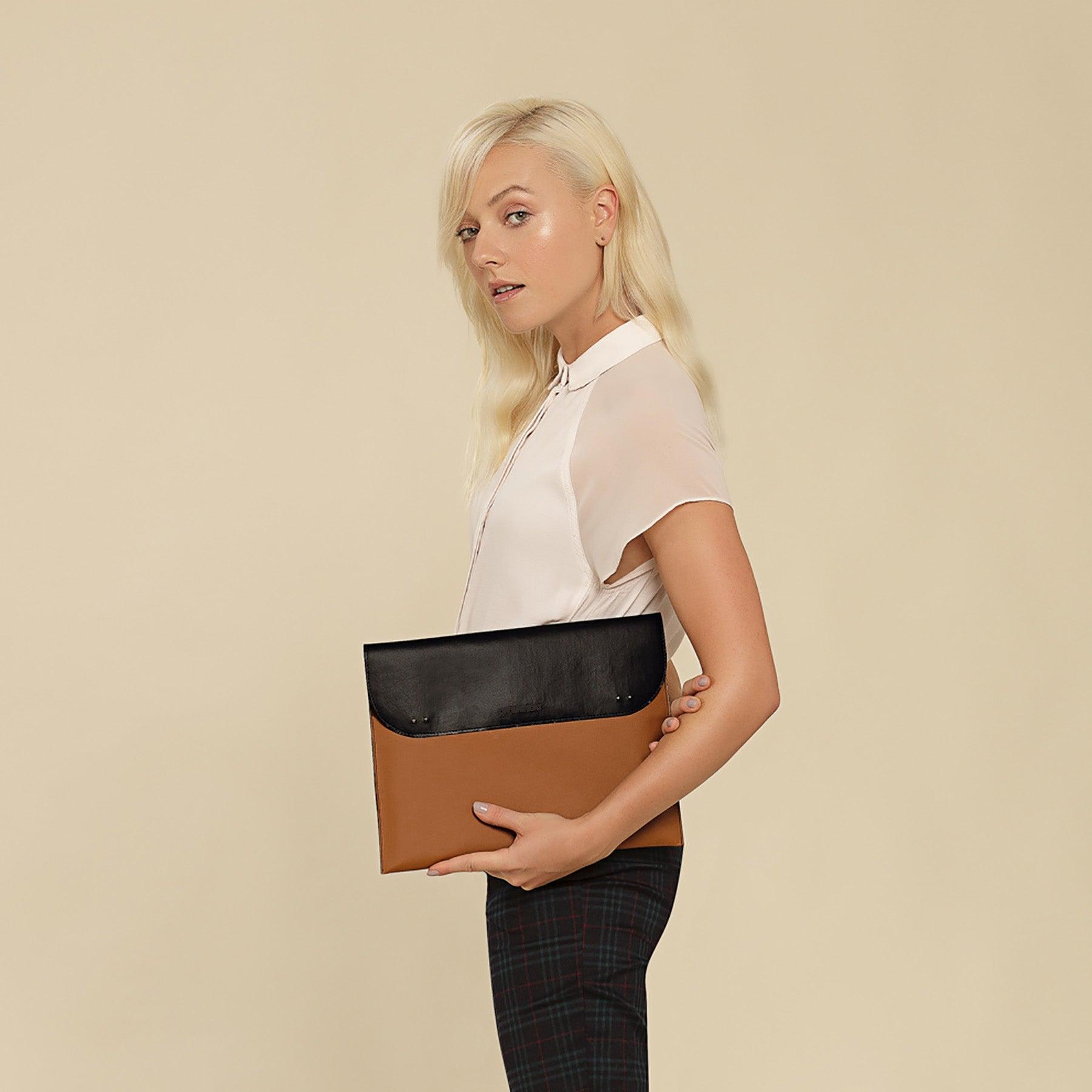 Case Laptop 'Milo' Natural/Black-Off White Cat-